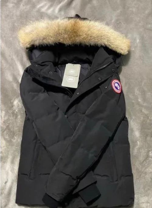Canada goose wyndhame with black and red badge